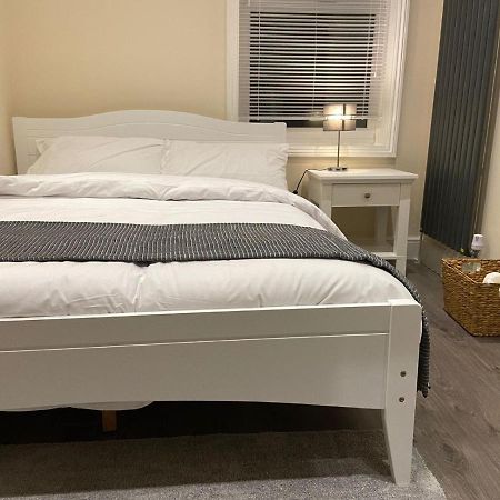 Beautiful Rooms Only Few Steps Away From Bruce Grove Tottenham Stadium Лондон Экстерьер фото