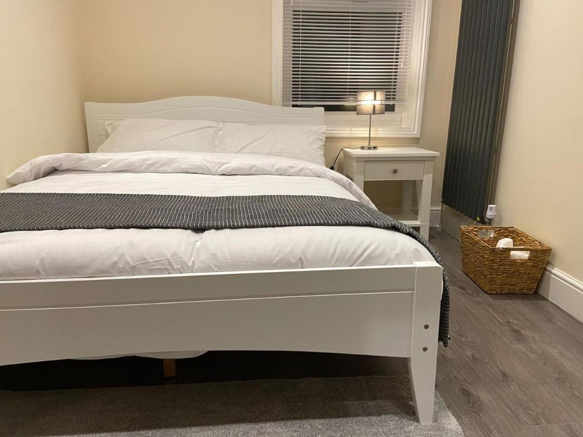 Beautiful Rooms Only Few Steps Away From Bruce Grove Tottenham Stadium Лондон Экстерьер фото